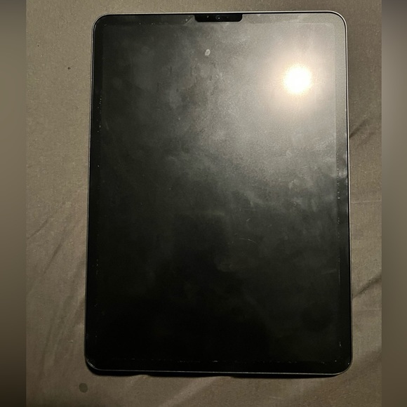 Ipad pro 3rd generation 11inch - Picture 3 of 4